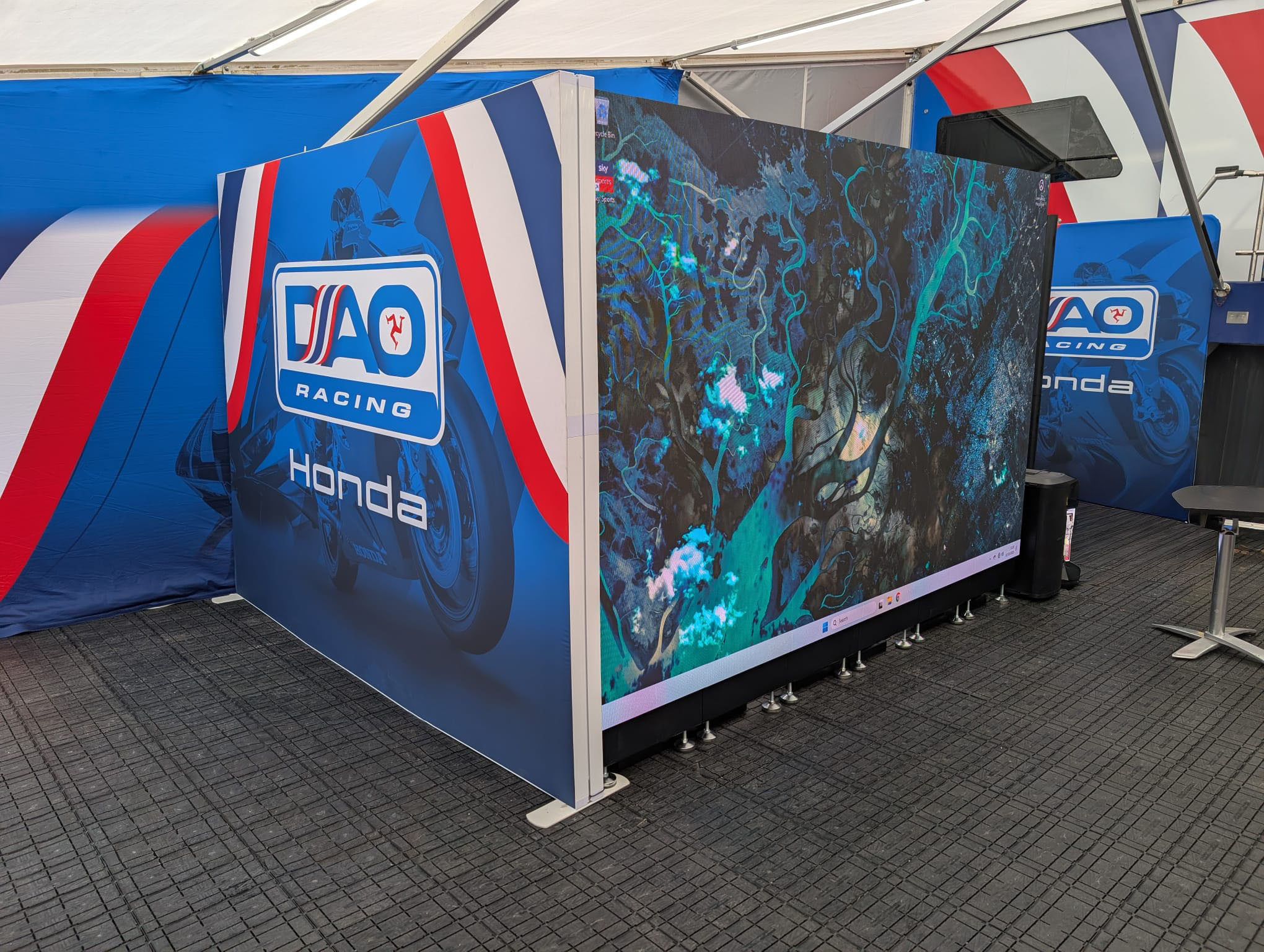 Case Study - Dao Racing - Promultis Touchscreen Technology - Video Wall