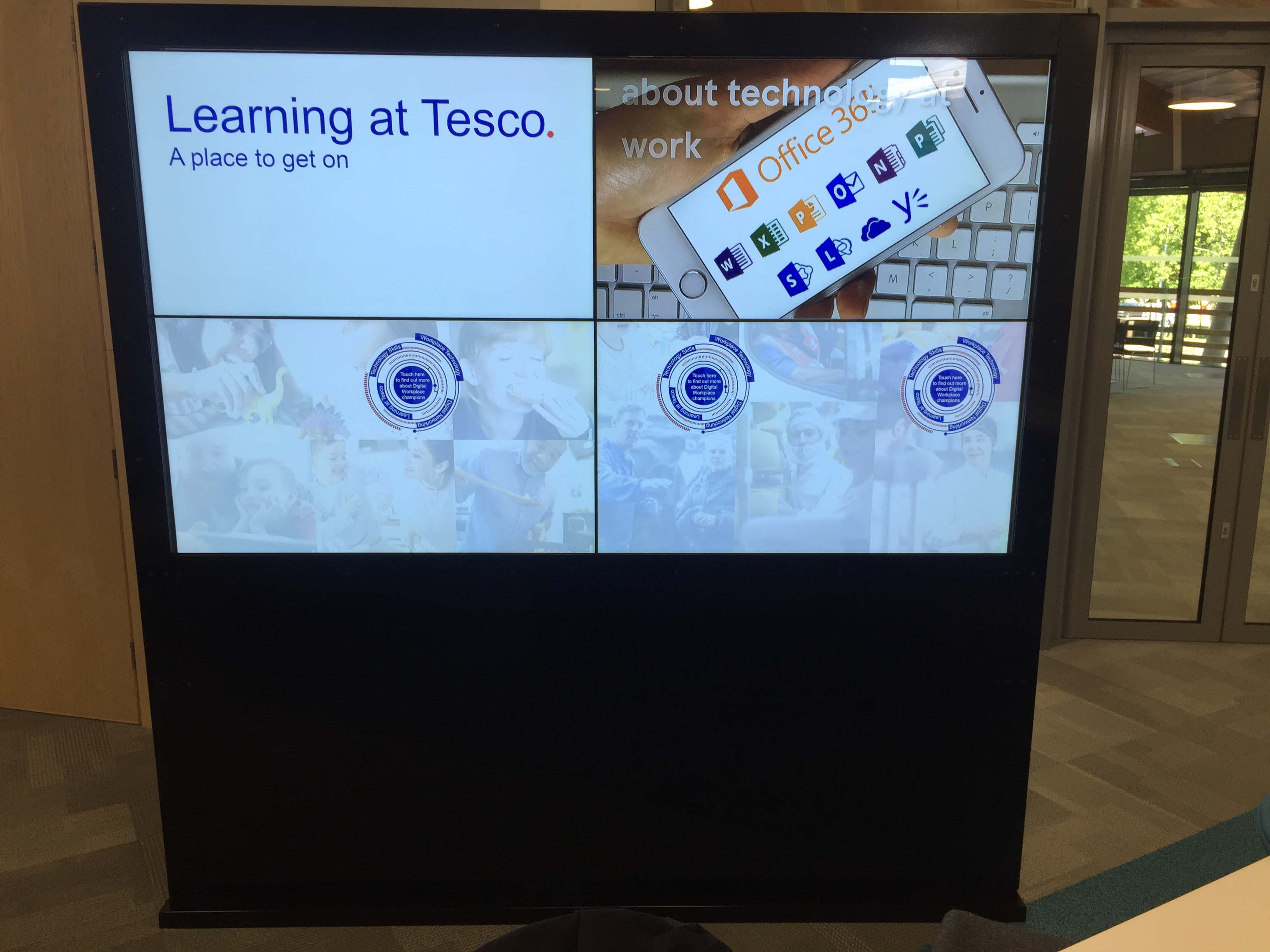 2x2 Free-standing Interactive Video Wall