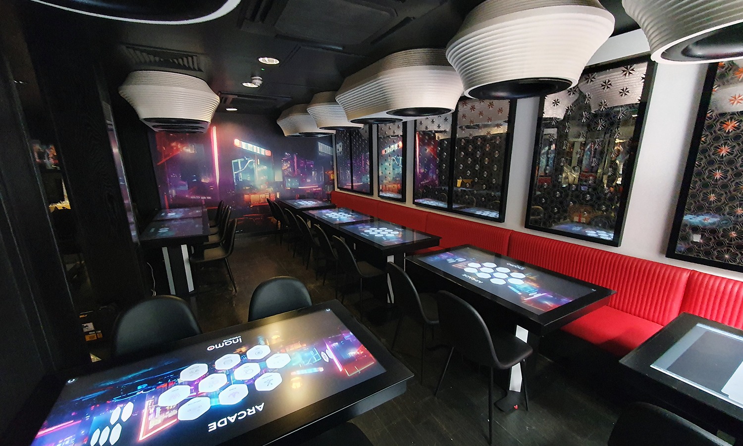 inamo Soho front room with UNO 2 Tables