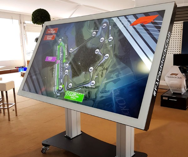 interactive & adjustable mobile touchscreen table rentals